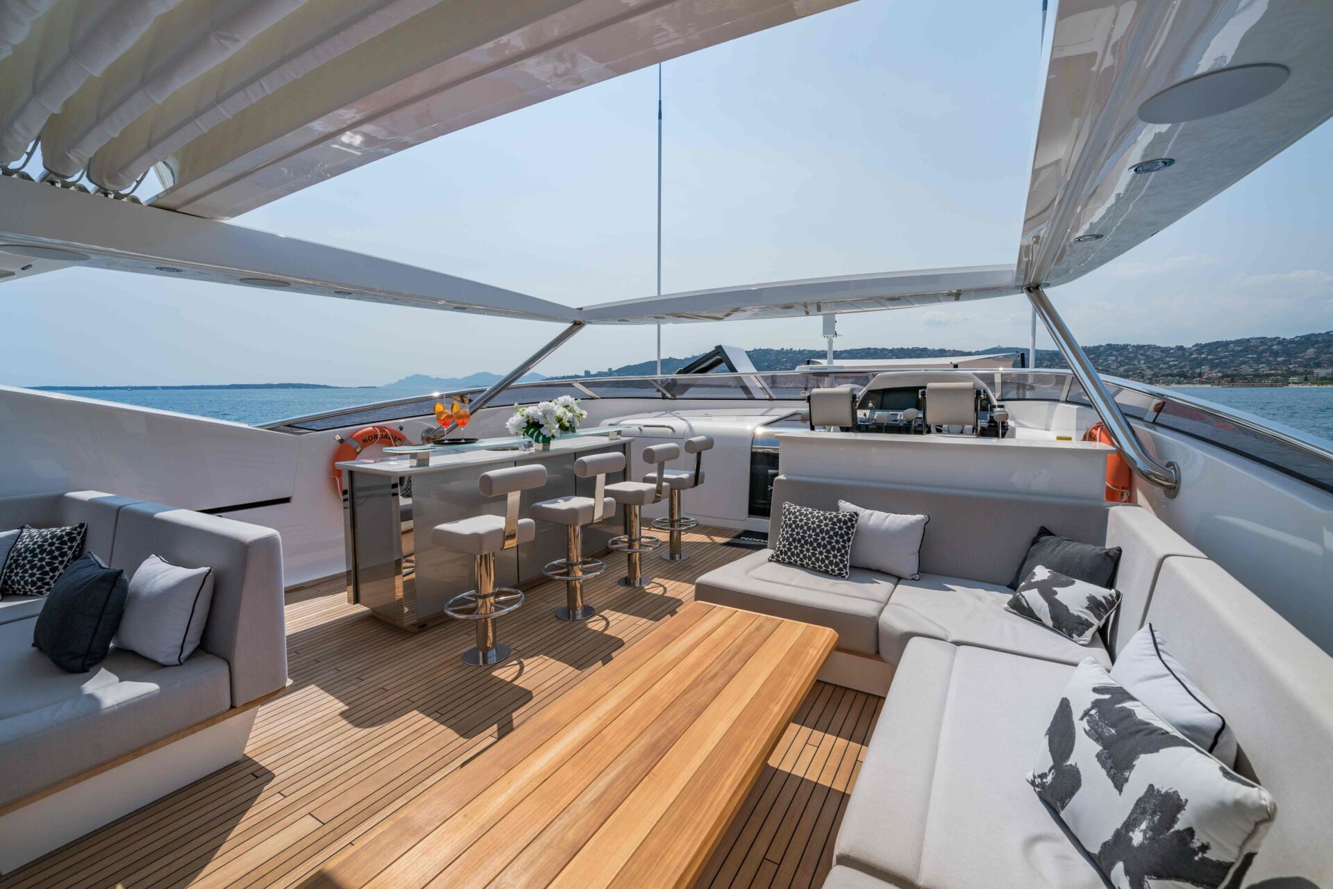 Noroader Top Deck seating