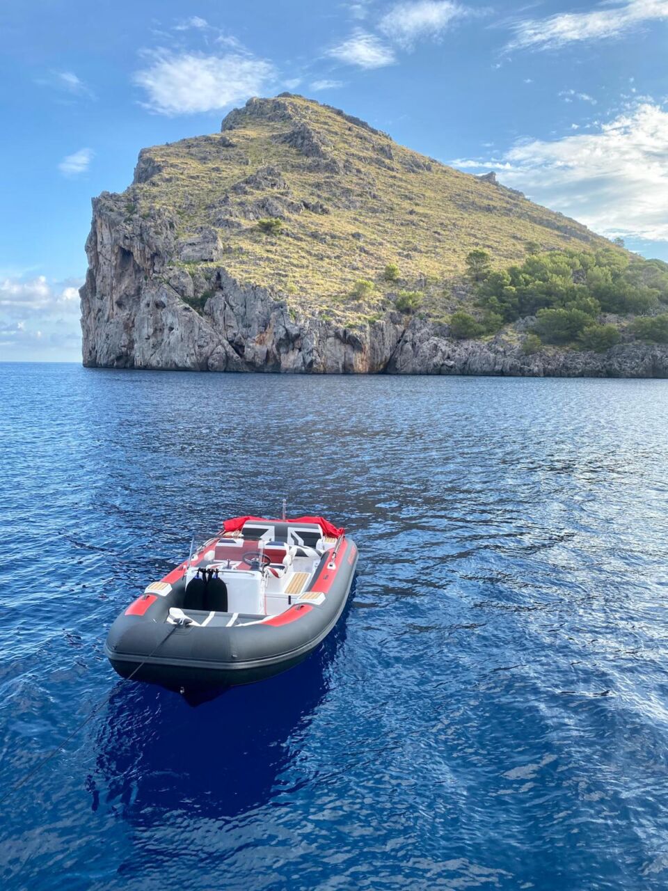 Skye Yacht For Sale ()