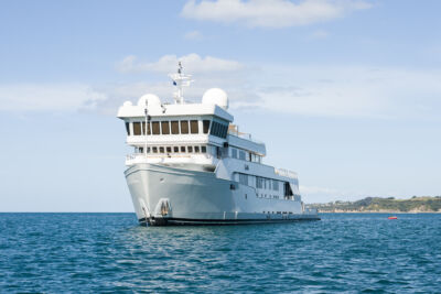 SuRi Yacht HP